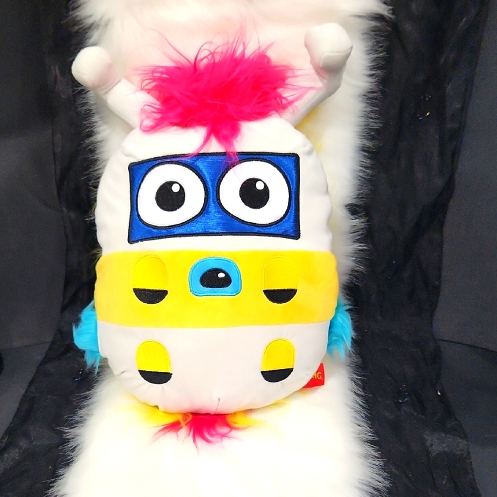 Ringling Plush Bailey Squish, NWOT,12" X10"